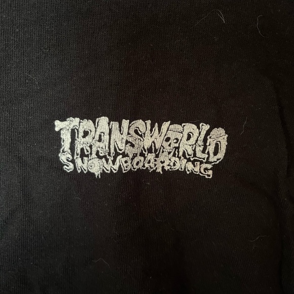 Men’s snowboarding shirt. Tags are tore off 3 of the 4 but are all size XL - Picture 2 of 3
